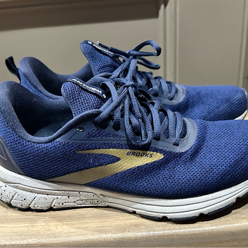 Brooks Men's Blue Running Shoes
